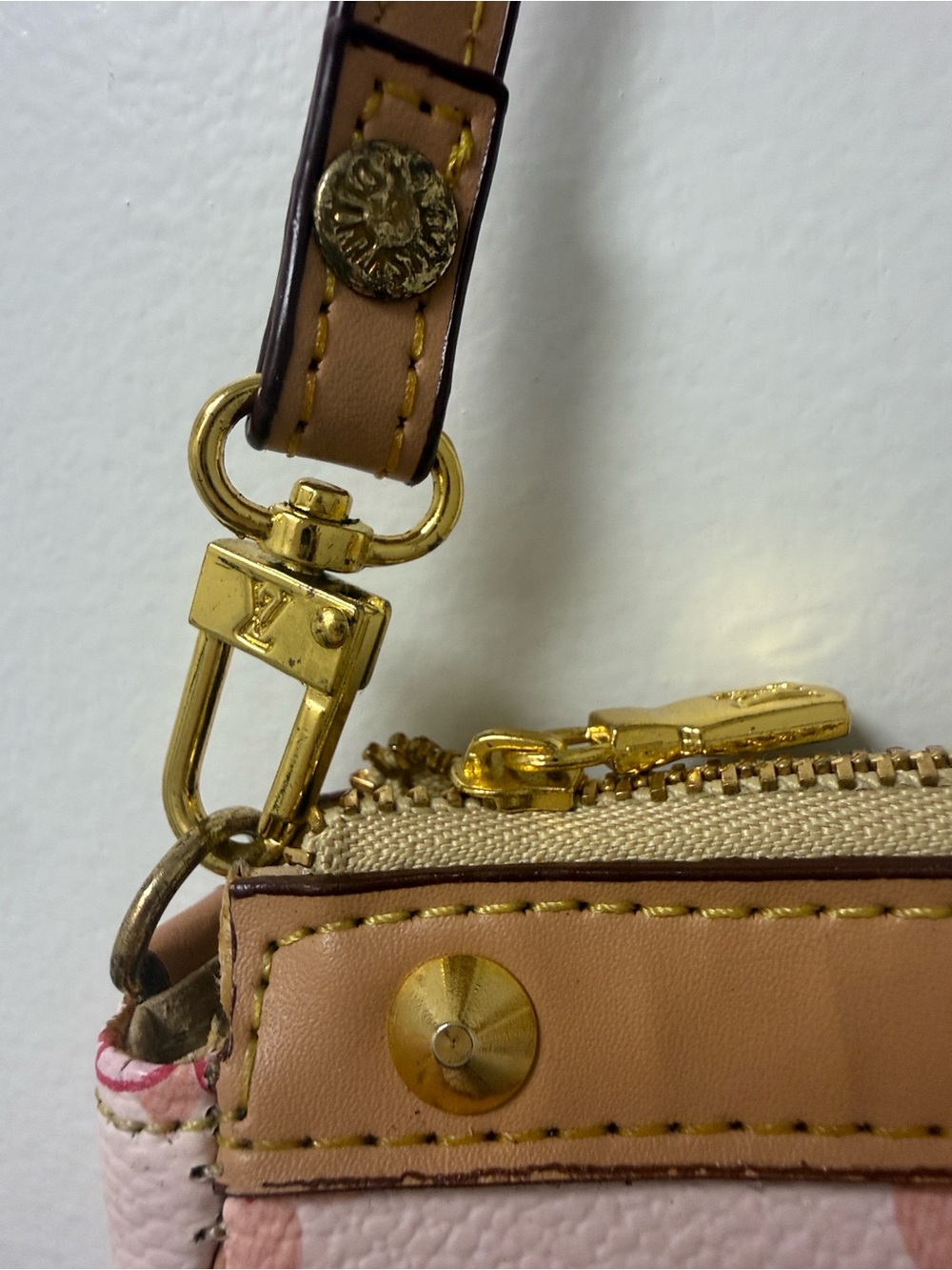 Louis Vuitton Pink Floral Mini Pochette with Tan Trim - Picture 3 of 14